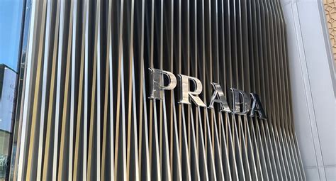 prada caratteristiche|what is prada known for.